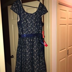 Pompus Girly Navy Lace Dress